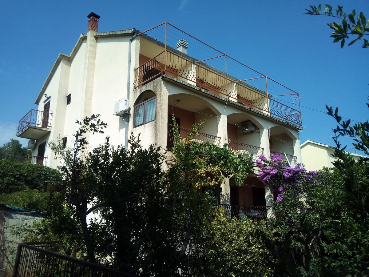 Apartmani Severin Mrsic *